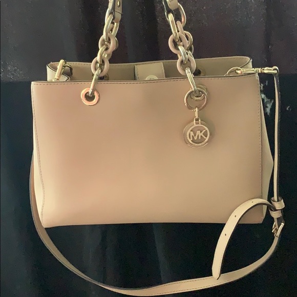 Michael Kors Handbags - MK Cynthia Satchel in medium